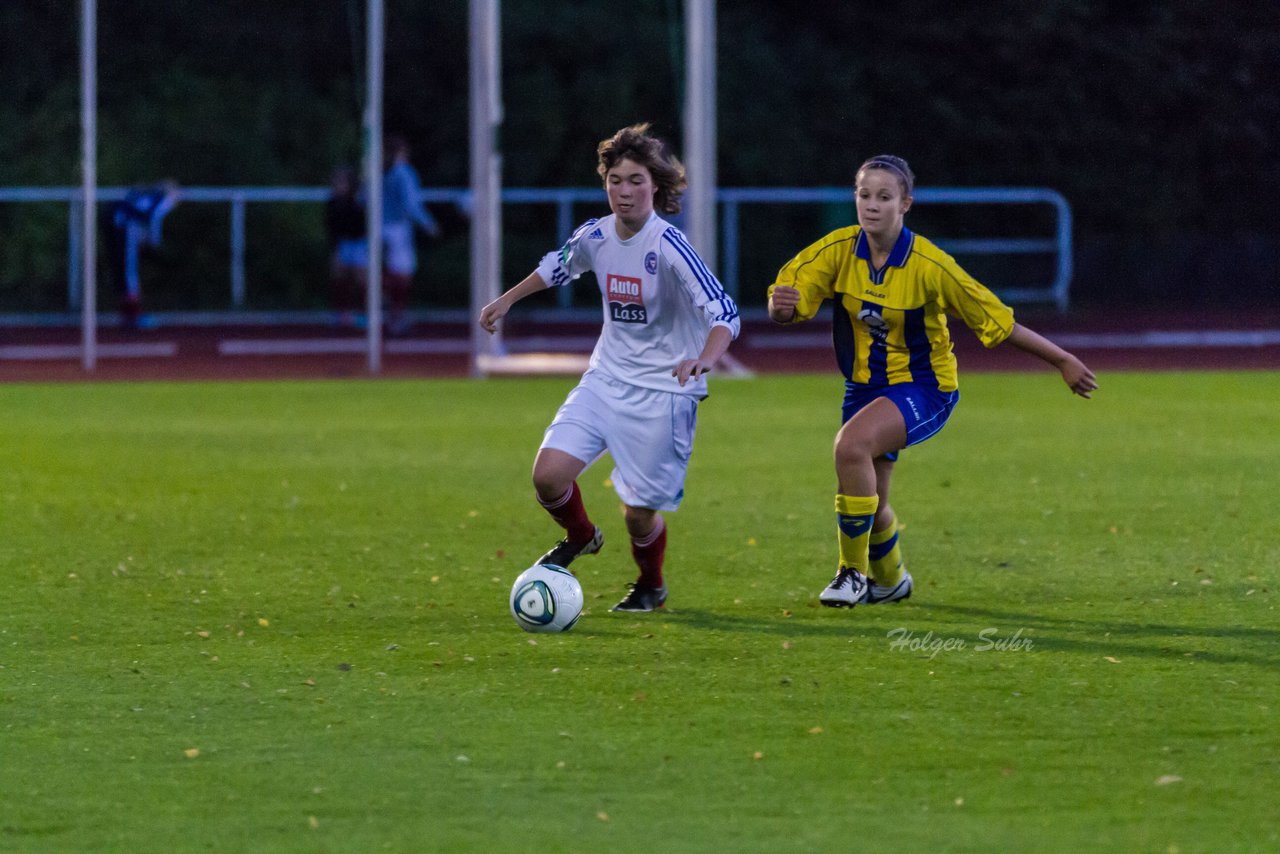 Bild 89 - B-Juniorinnen SV Henstedt-Ulzburg - Holstein Kiel : Ergebnis: 0:12